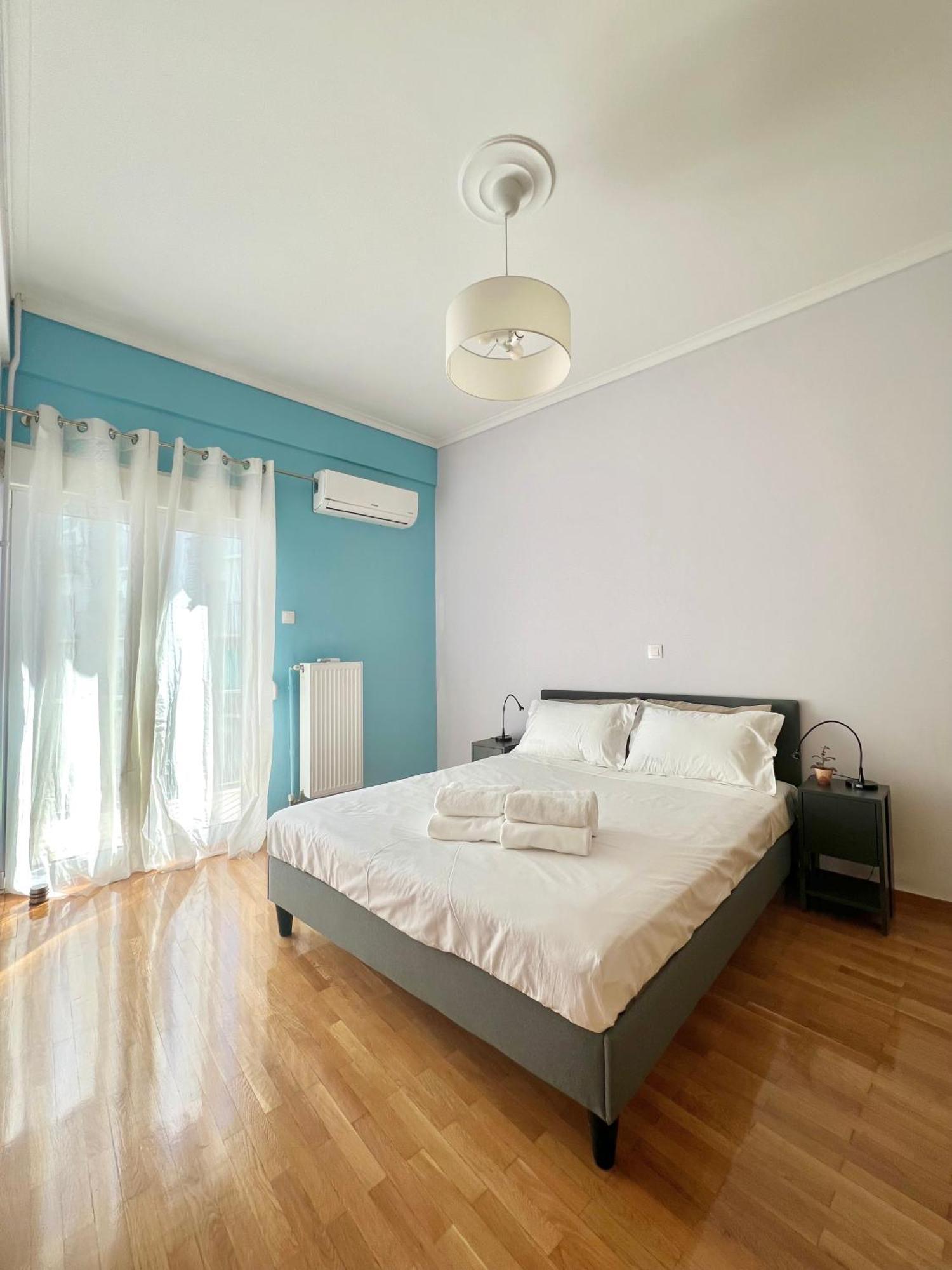Cozy 3brs Family Haven Near Metro&acropolis Apartment Athens