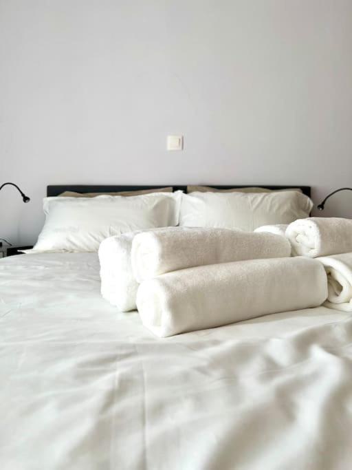 Cozy 3brs Family Haven Near Metro&acropolis Apartment *